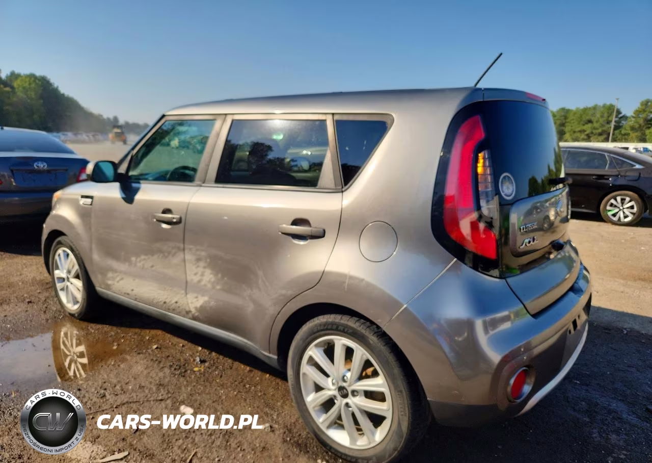 2018 Kia Soul + VIN:KNDJP3A54J7567896 - 2