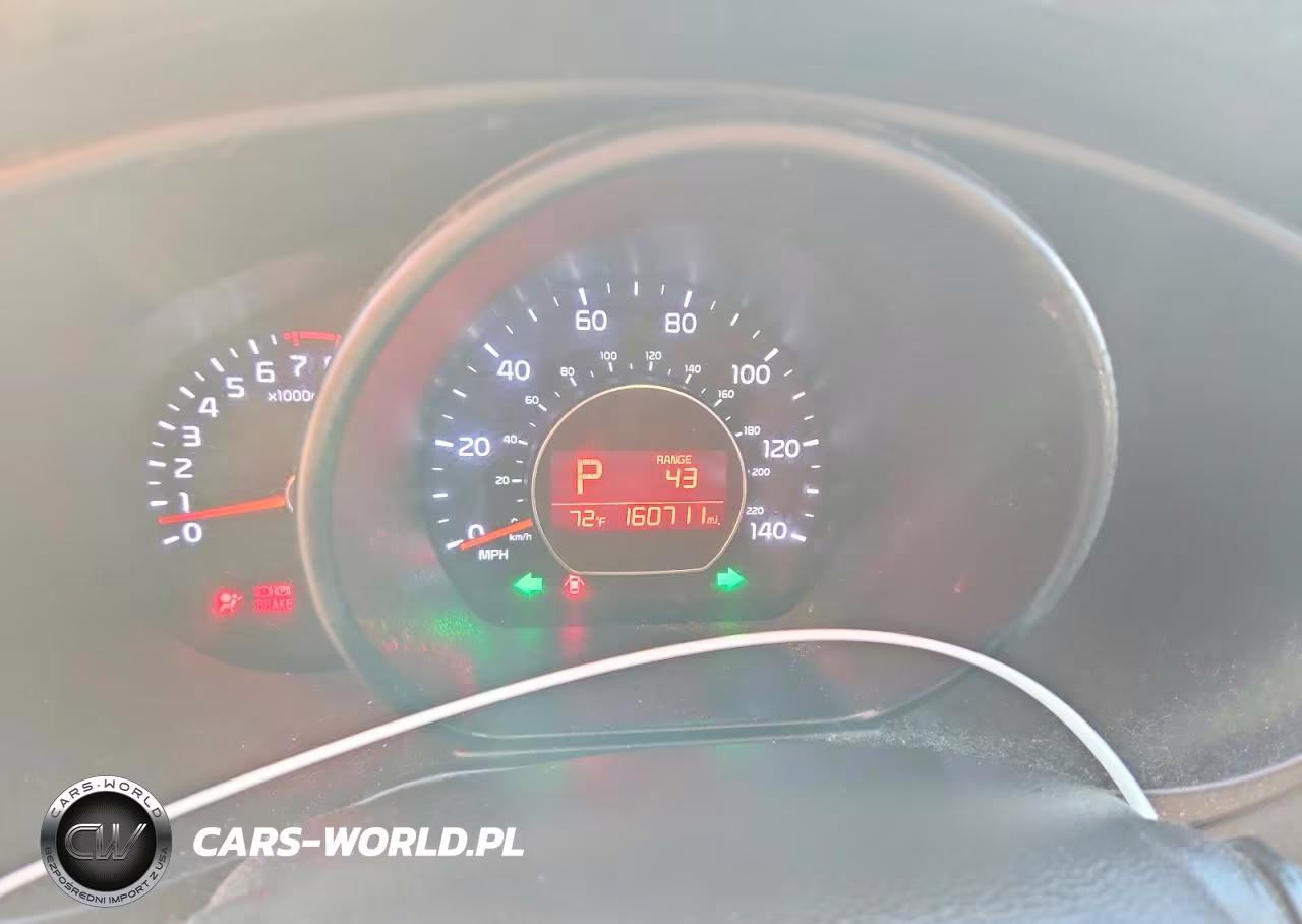 2018 Kia Soul + VIN:KNDJP3A54J7567896 - 9