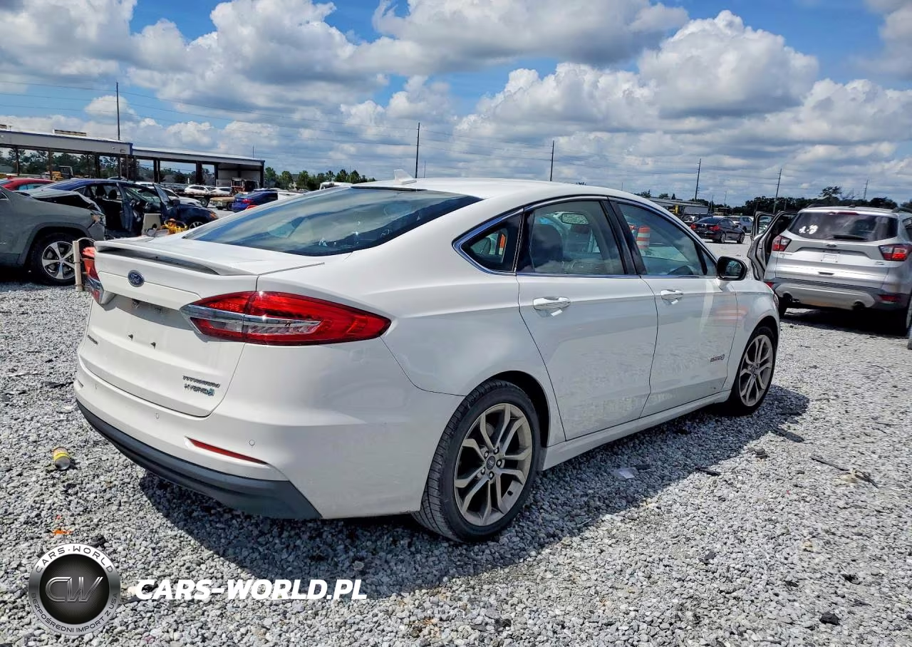 2019 Ford Fusion Titanium VIN:3FA6P0RU0KR105058 - 3