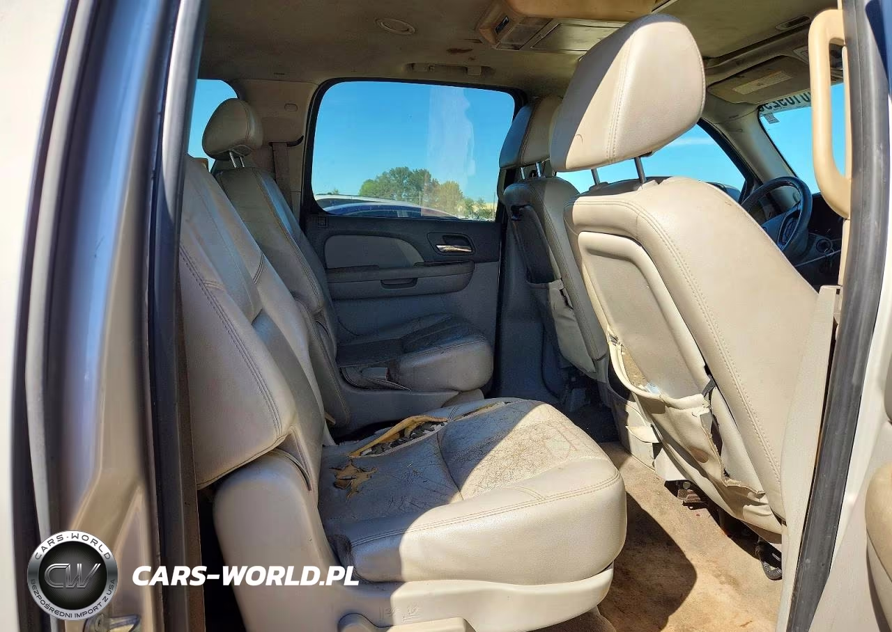 2007 Chevrolet Suburban K1500 VIN:1GNFK16327R210009 - 10
