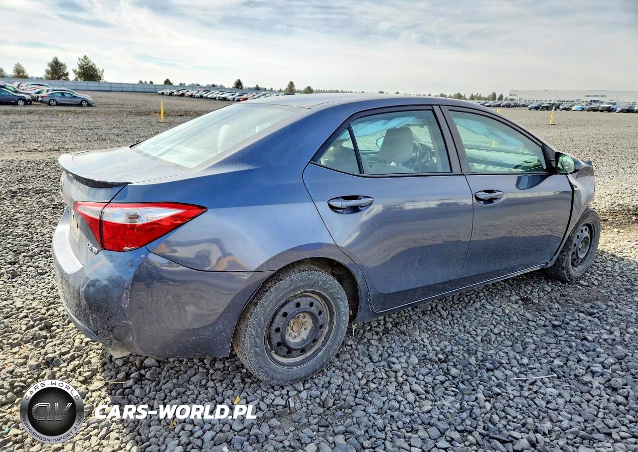 2014 Toyota Corolla Le Eco VIN:5YFBPRHE3EP159973 - 3