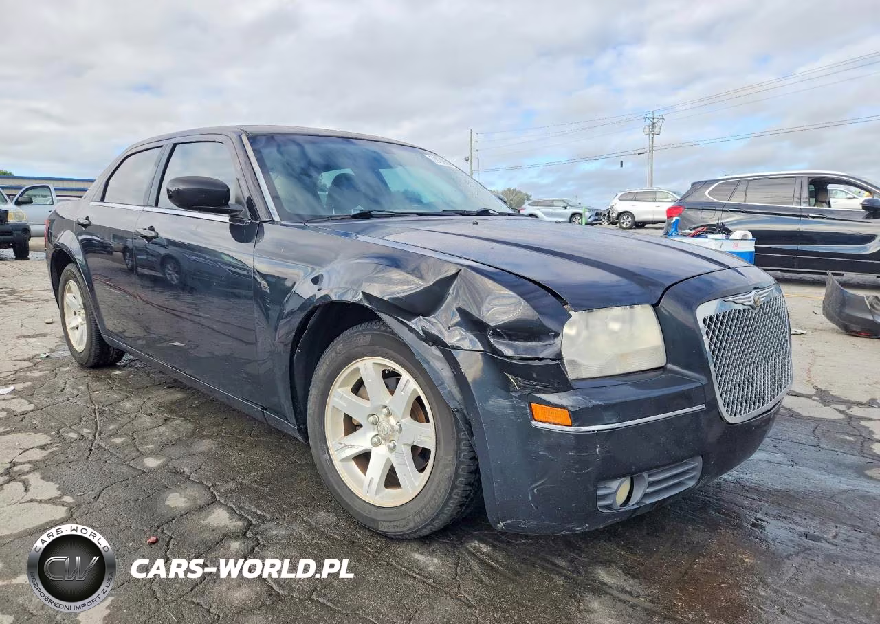 2007 Chrysler 300 Touring VIN:2C3KA53G87H892360 - 4