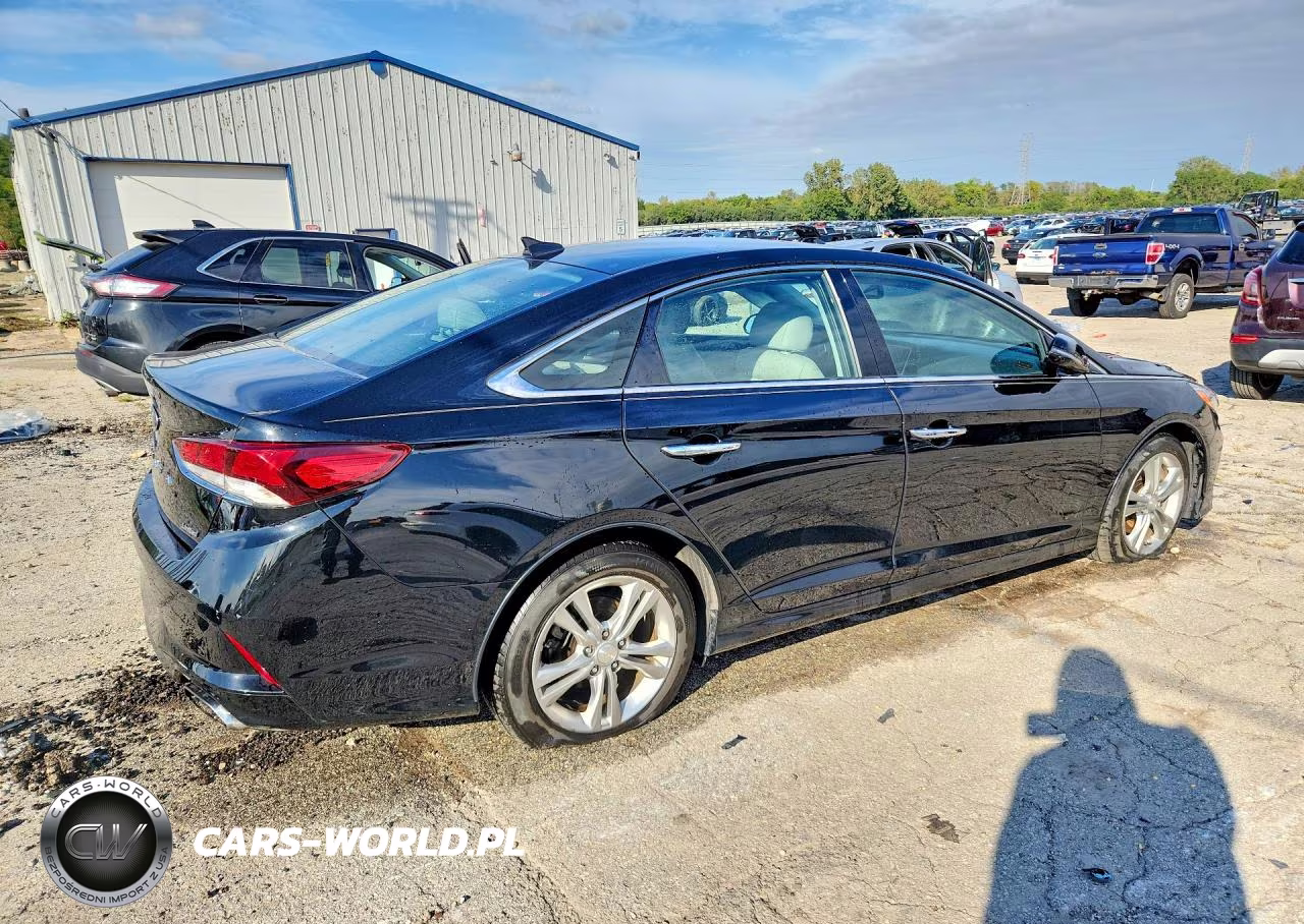 2018 Hyundai Sonata Limited VIN:5NPE34AF3JH633314 - 3