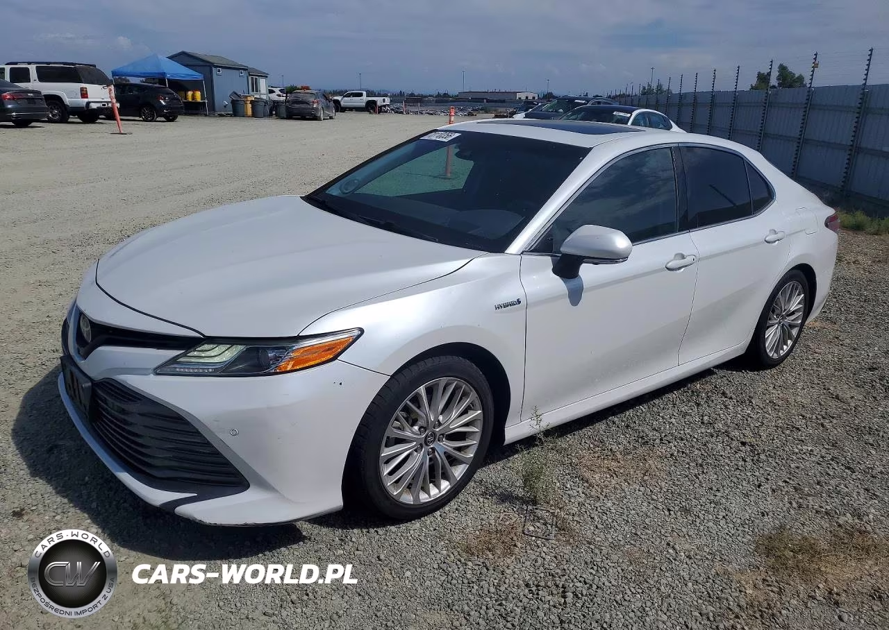 2018 Toyota Camry Hybrid Xle