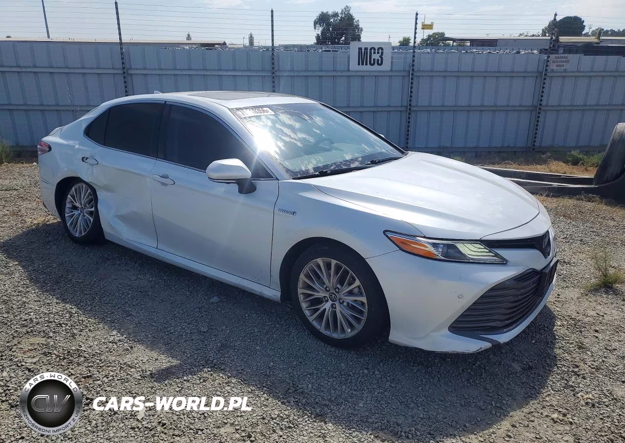 2018 Toyota Camry Hybrid Xle VIN:4T1B21HK9JU509637 - 4