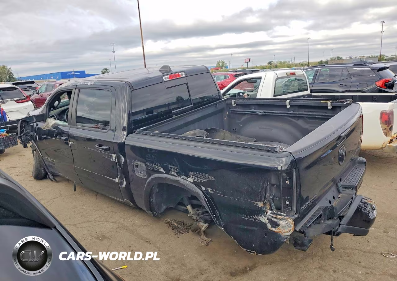 2019 Ram 1500 Laramie 4X4 5'7 Box VIN:1C6SRFJT9KN696025 - 2