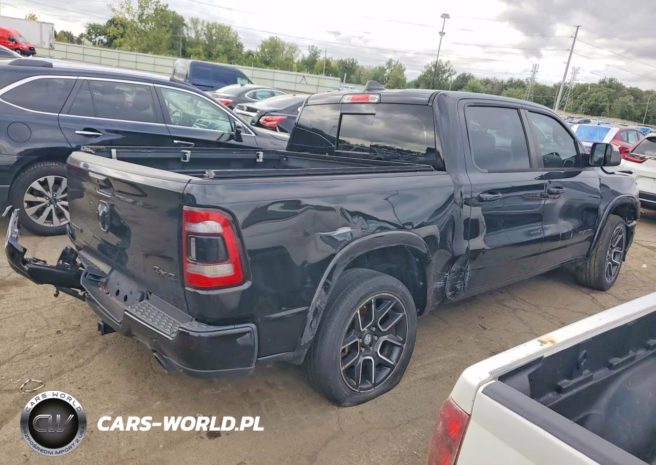 2019 Ram 1500 Laramie 4X4 5'7 Box VIN:1C6SRFJT9KN696025 - 3