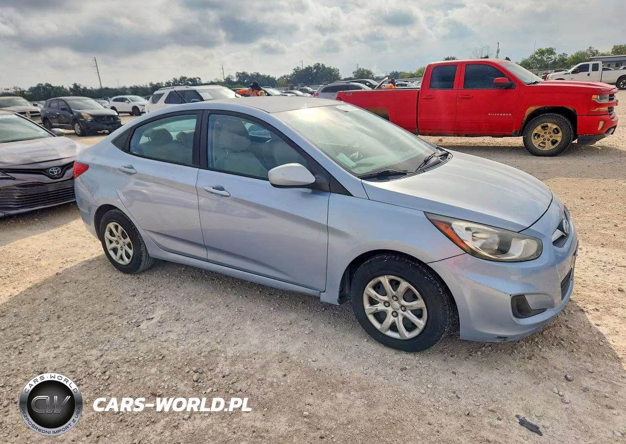 2013 Hyundai Accent Gls VIN:KMHCT4AE4DU331647 - 4