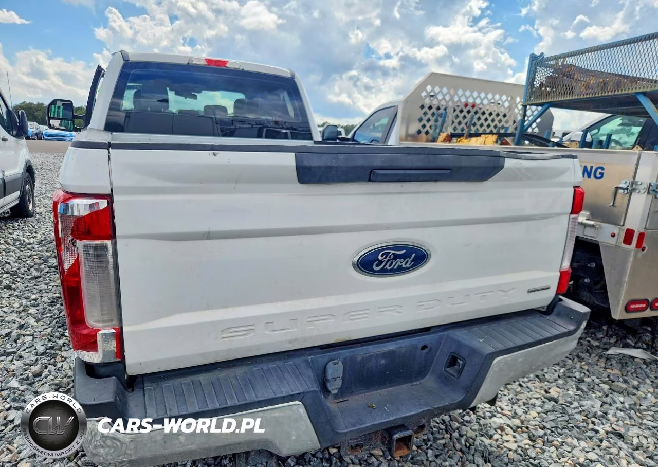 2017 Ford F250 Super Duty VIN:1FT7X2B68HED29972 - 6
