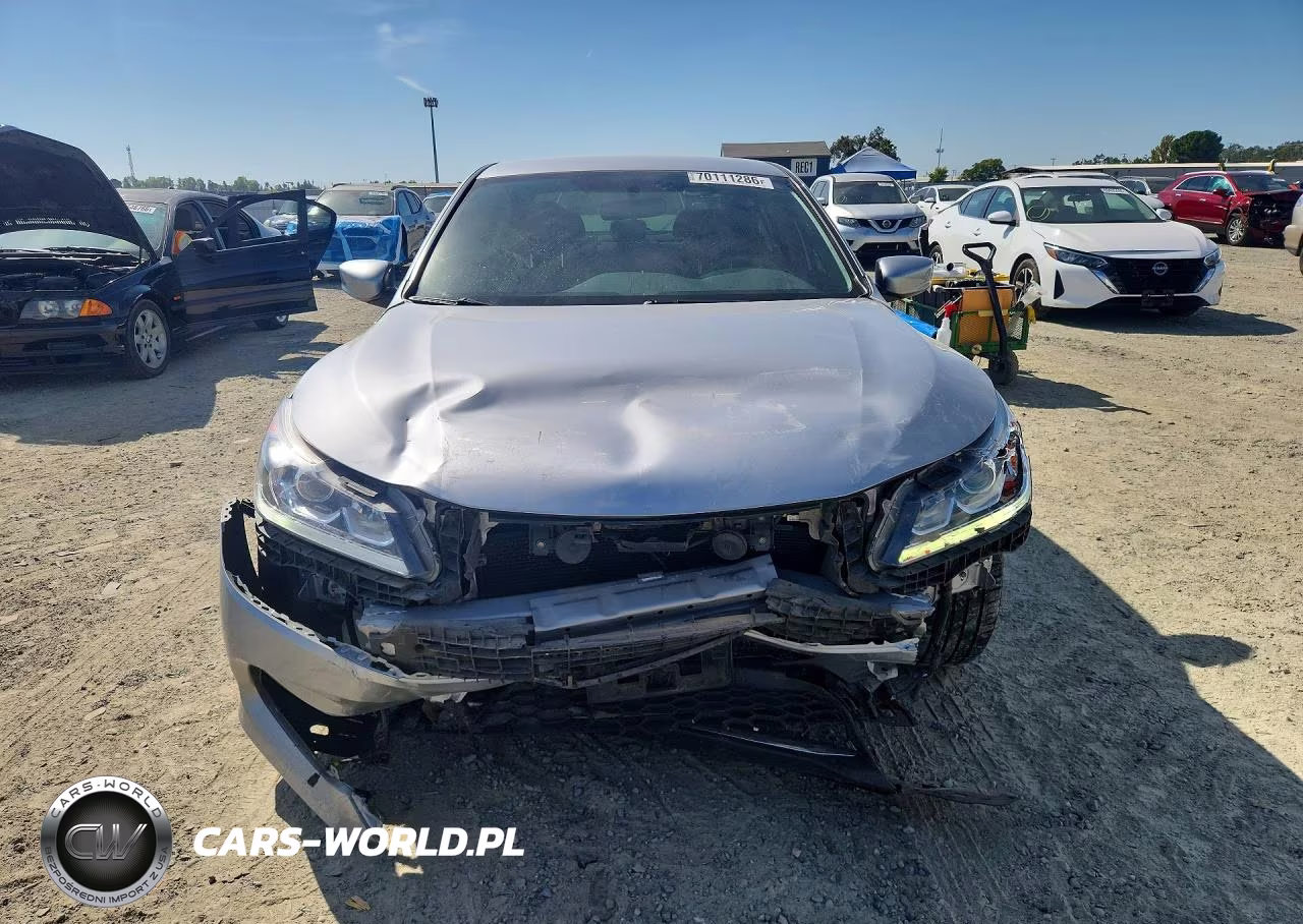 2016 Honda Accord Sport VIN:1HGCR2F5XGA140550 - 5