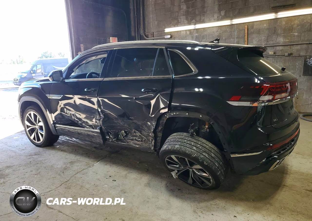 2025 Volkswagen Atlas Cross Sport Sel Premium R-Line VIN:1V2FE2CA4SC203579 - 2