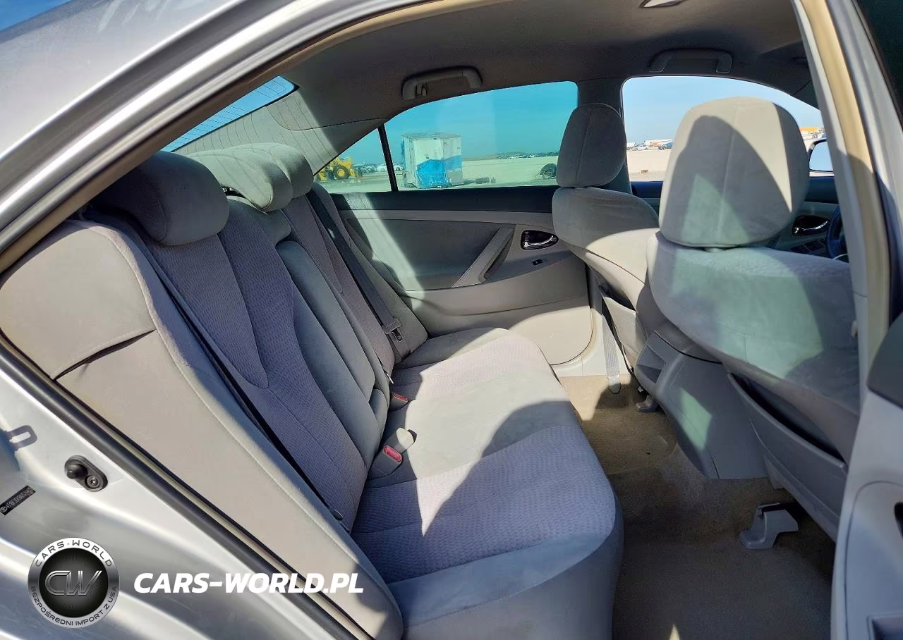 2010 Toyota Camry Le VIN:4T1BF3EK9AU524403 - 10