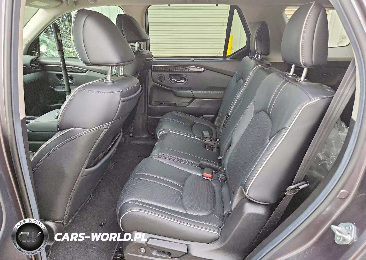 2025 Honda Pilot Elite VIN:5FNYG1H87SB165983 - 11