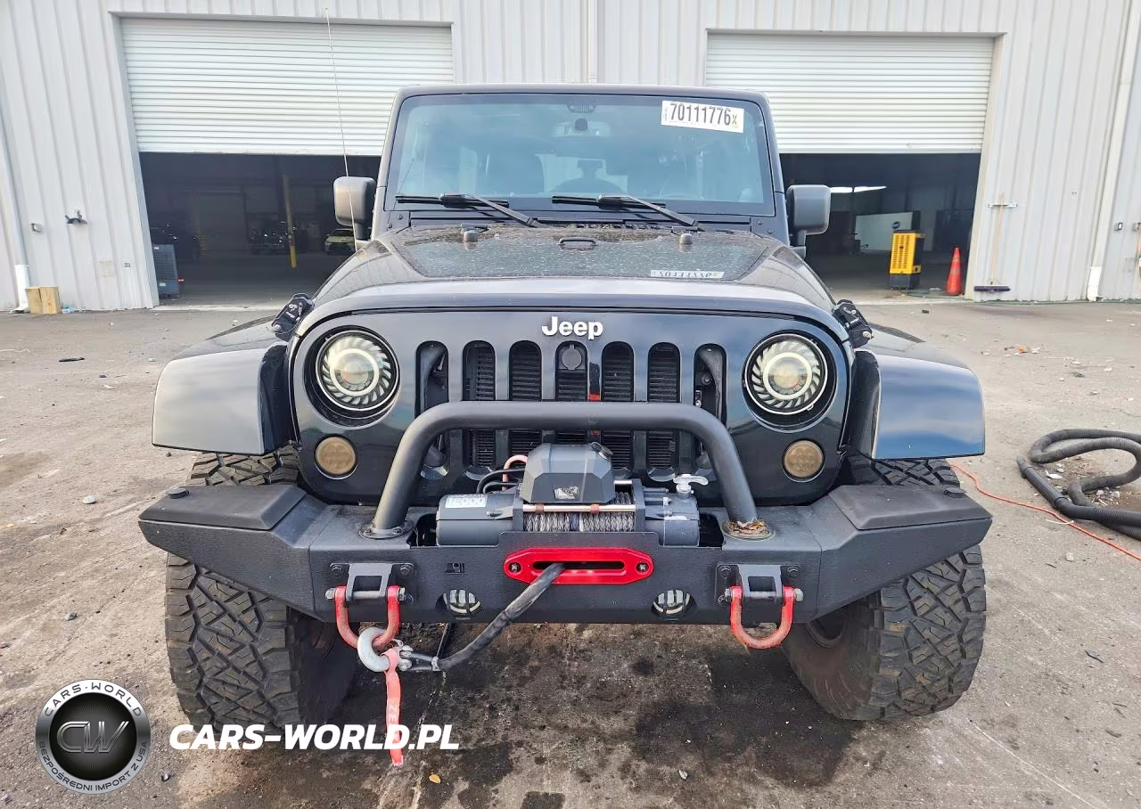 2013 Jeep Wrangler Unlimited Rubicon VIN:1C4BJWFGXDL571805 - 5