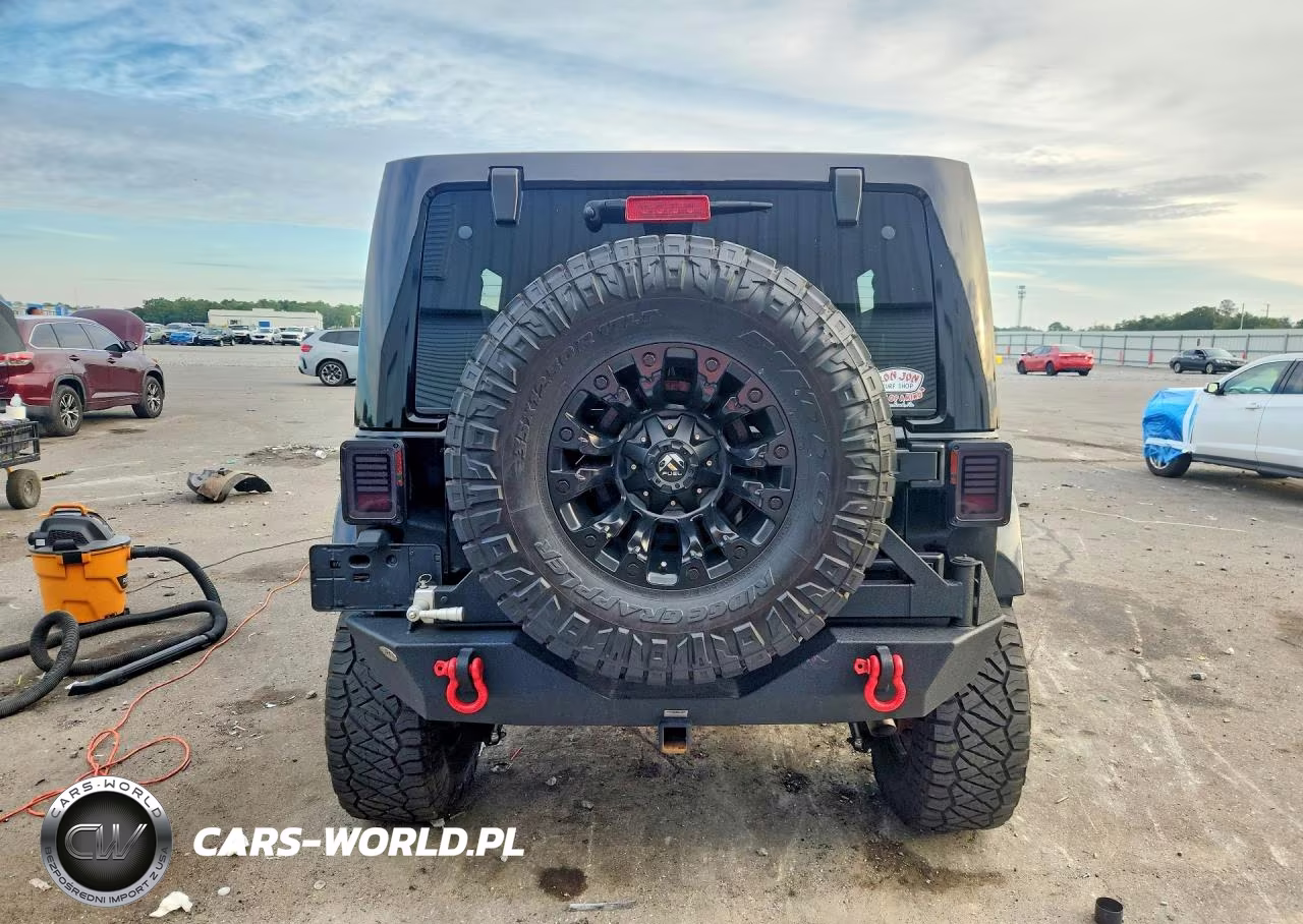 2013 Jeep Wrangler Unlimited Rubicon VIN:1C4BJWFGXDL571805 - 6