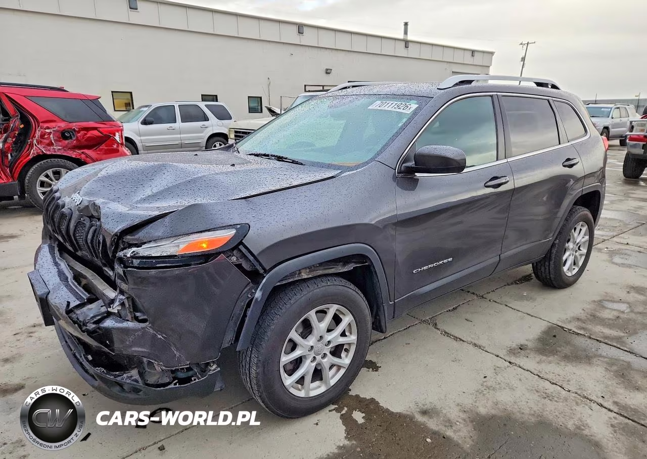 2015 Jeep Cherokee Latitude VIN:1C4PJMCS6FW511038 - 1