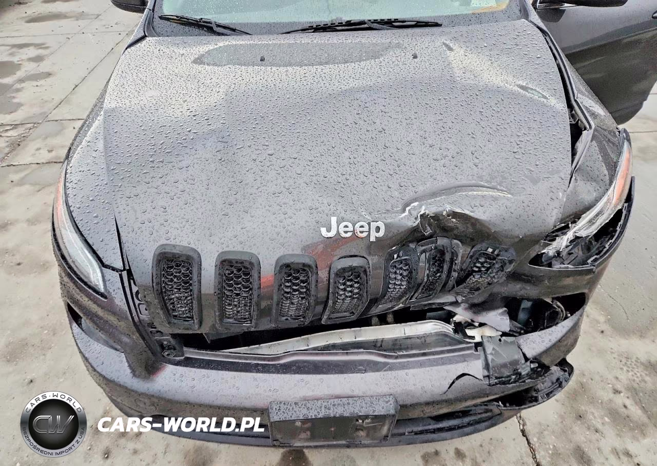 2015 Jeep Cherokee Latitude VIN:1C4PJMCS6FW511038 - 11