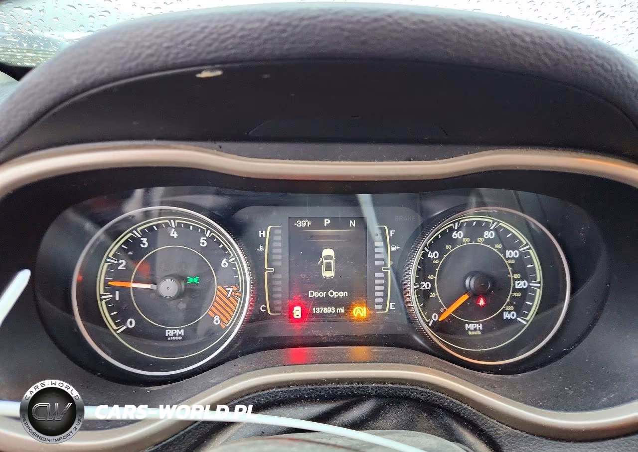 2015 Jeep Cherokee Latitude VIN:1C4PJMCS6FW511038 - 9