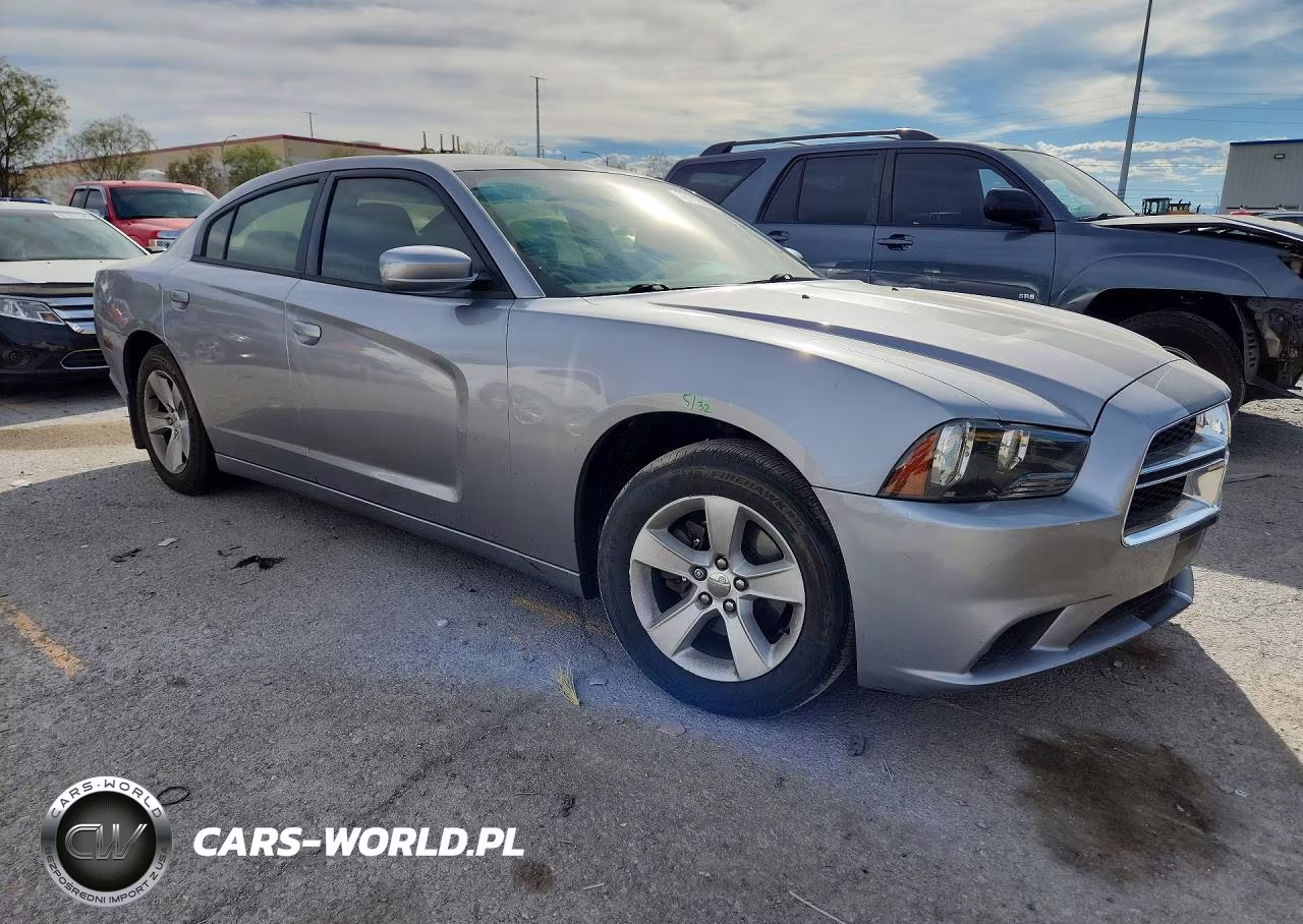 2014 Dodge Charger Sxt VIN:2C3CDXHG6EH370730 - 4