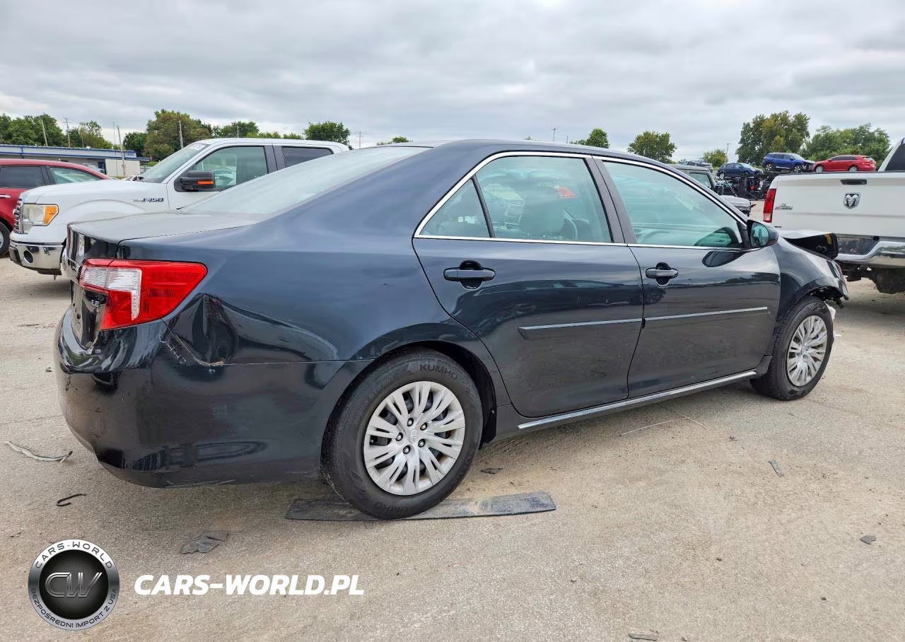 2013 Toyota Camry Le VIN:4T4BF1FK1DR278556 - 3