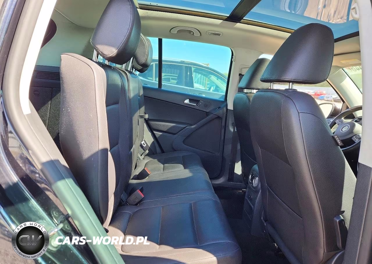 2012 Volkswagen Tiguan S VIN:WVGAV7AX1CW527343 - 11