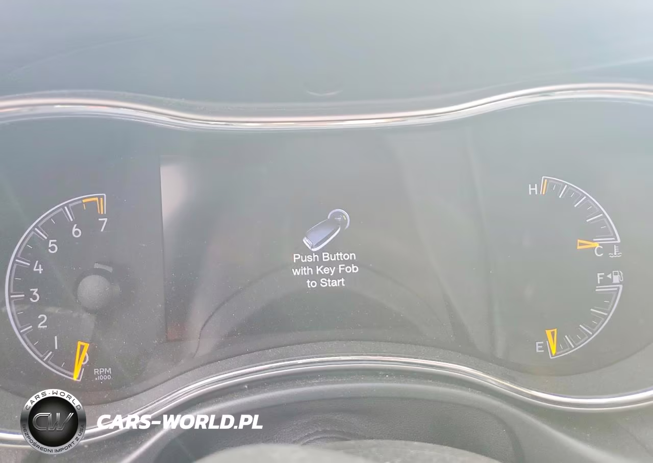 2020 Jeep Grand Cherokee Laredo VIN:1C4RJFAG9LC200719 - 9