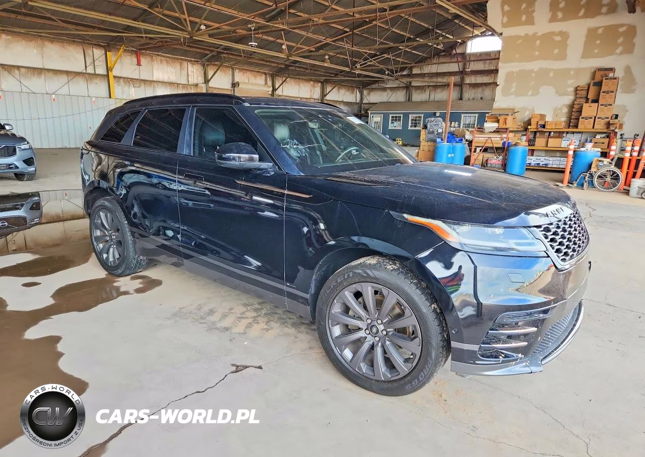 2018 Land Rover Range Rover Velar R-Dynamic Se VIN:SALYL2RX3JA774379 - 4