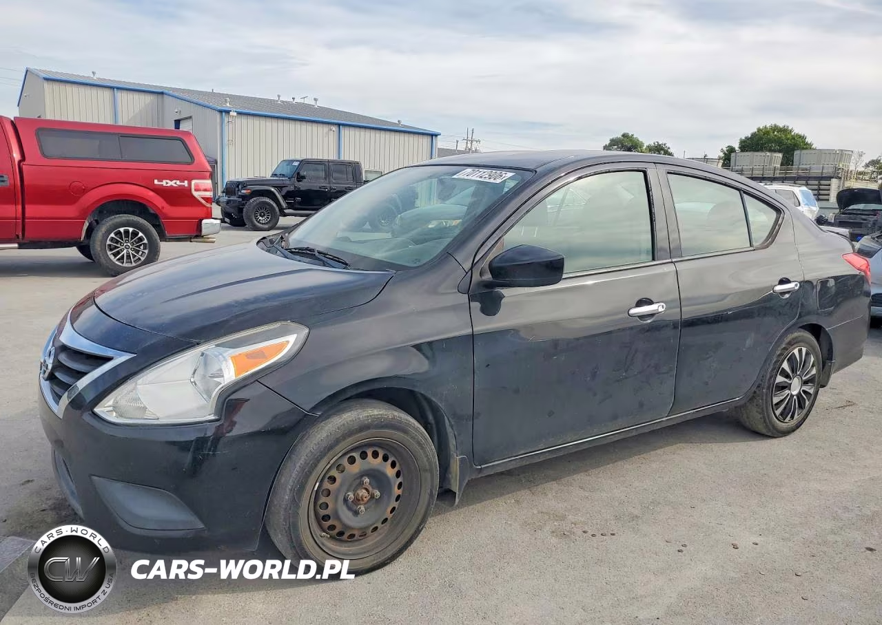 2015 Nissan Versa 1.6 Sv
