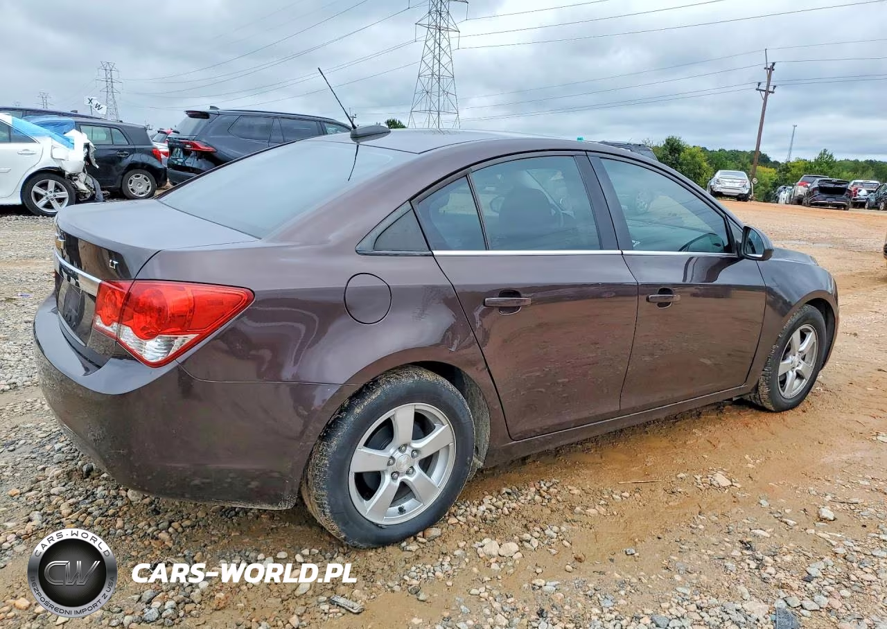 2015 Chevrolet Cruze Lt VIN:1G1PC5SB5F7193661 - 3