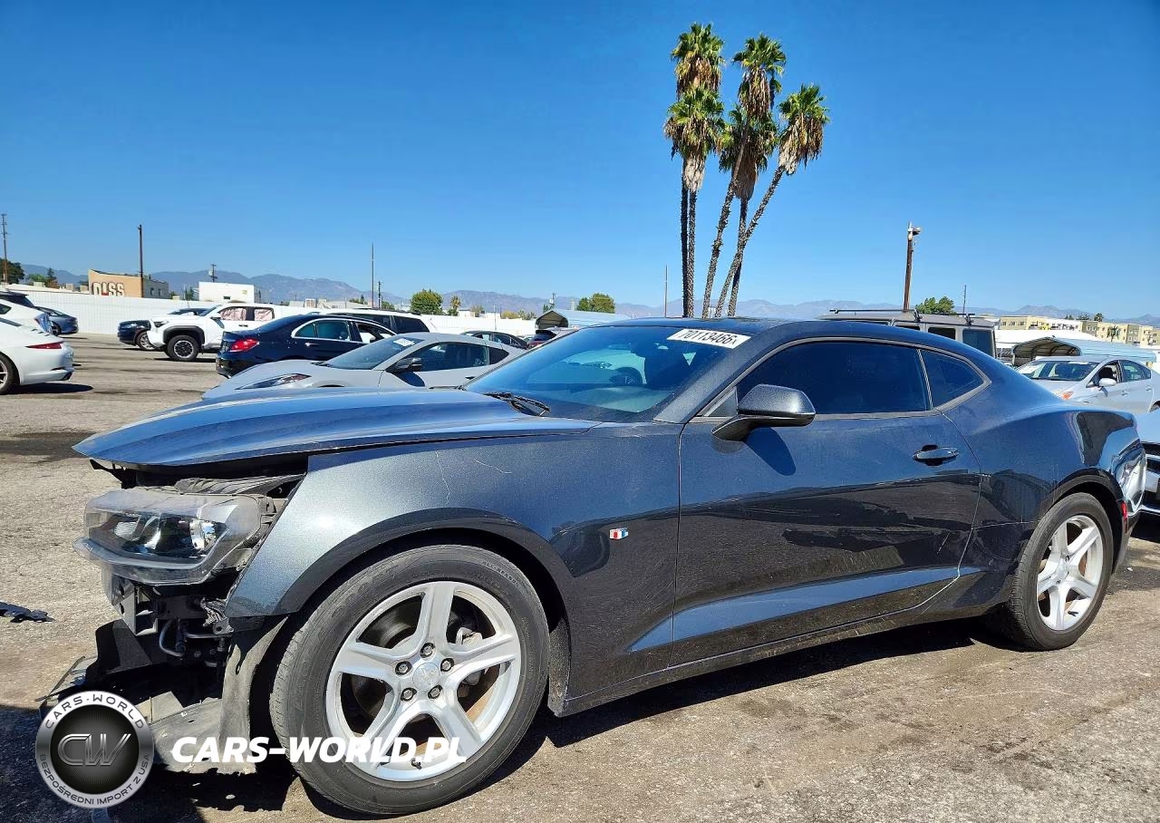 2017 Chevrolet Camaro Lt VIN:1G1FB1RX2H0170150 - 1