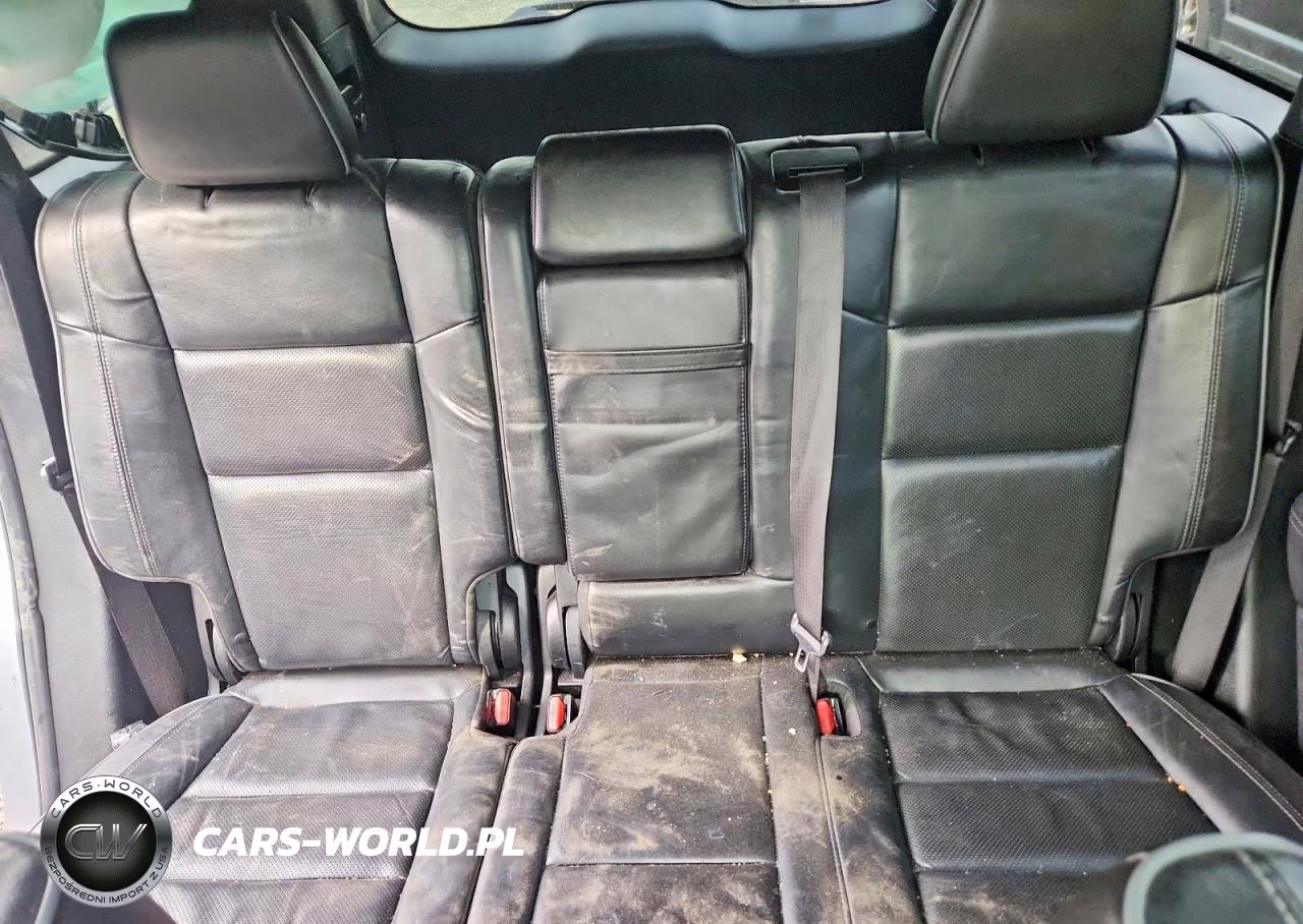 2019 Jeep Grand Cherokee Overland VIN:1C4RJFCG3KC728221 - 10