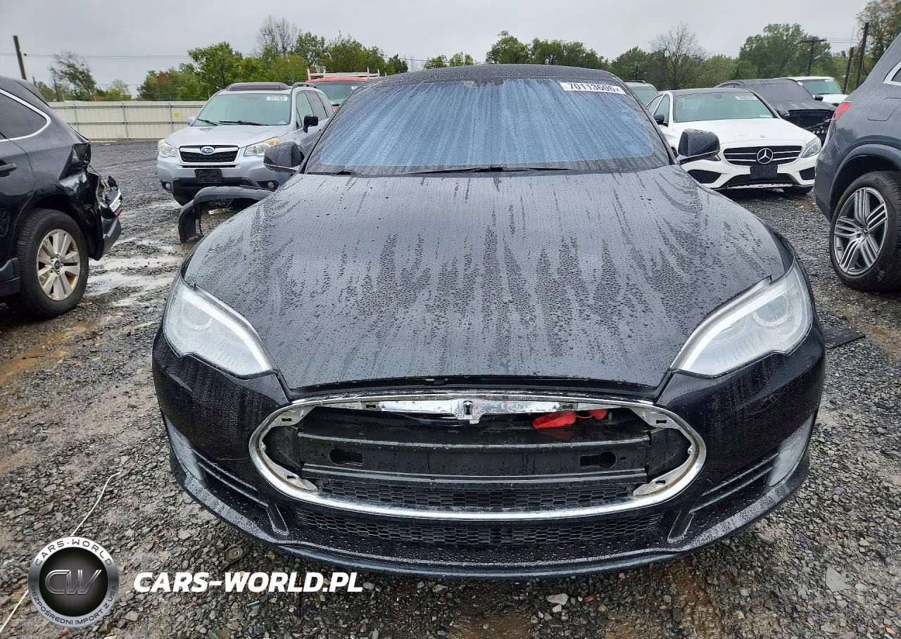 2013 Tesla Model S VIN:5YJSA1AC5DFP10085 - 5