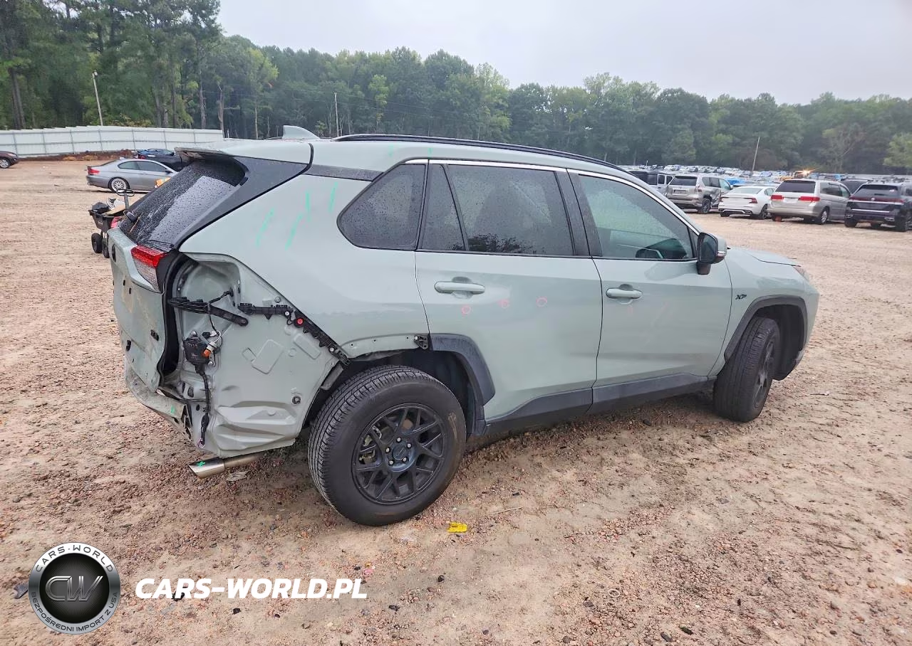 2020 Toyota Rav4 Xle VIN:2T3W1RFV7LC072538 - 3