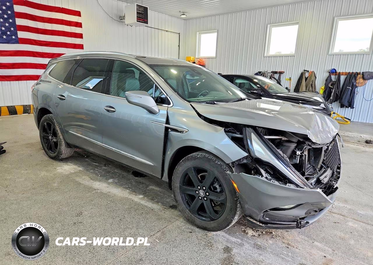 2024 Buick Enclave Essence VIN:5GAEVAKW6RJ104256 - 4