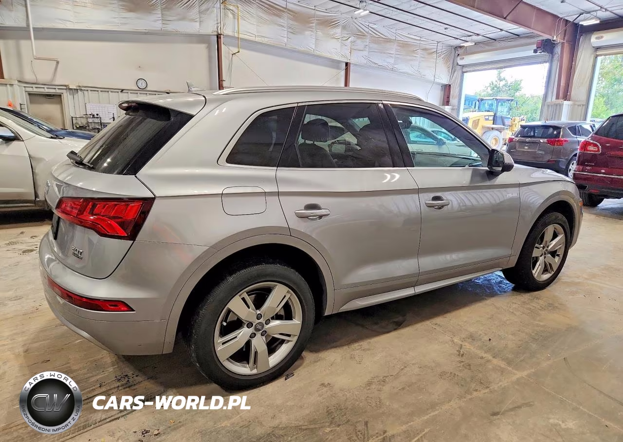 2018 Audi Q5 Premium Plus VIN:WA1BNAFY0J2046022 - 3