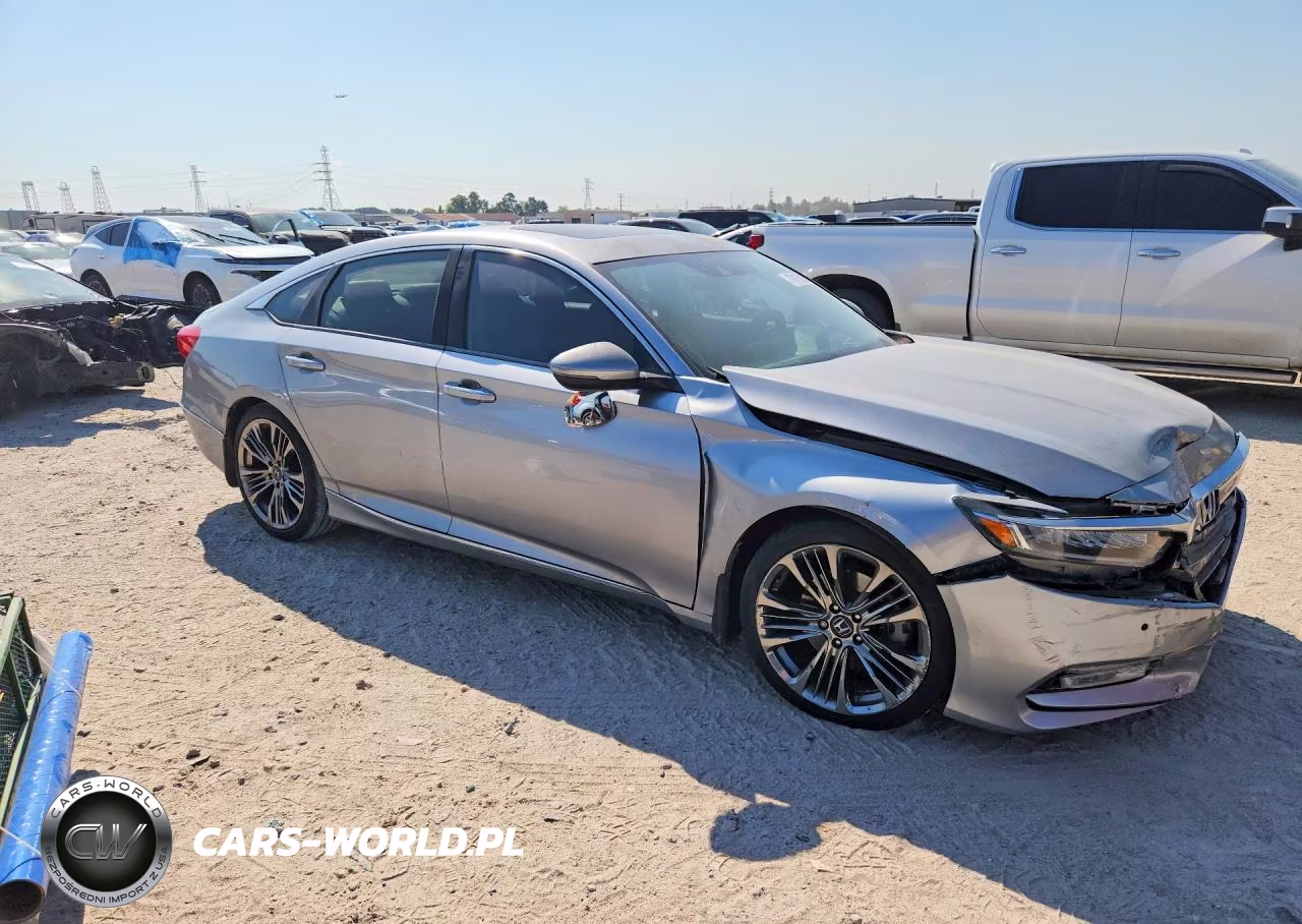 2018 Honda Accord Touring VIN:1HGCV2F91JA036549 - 4