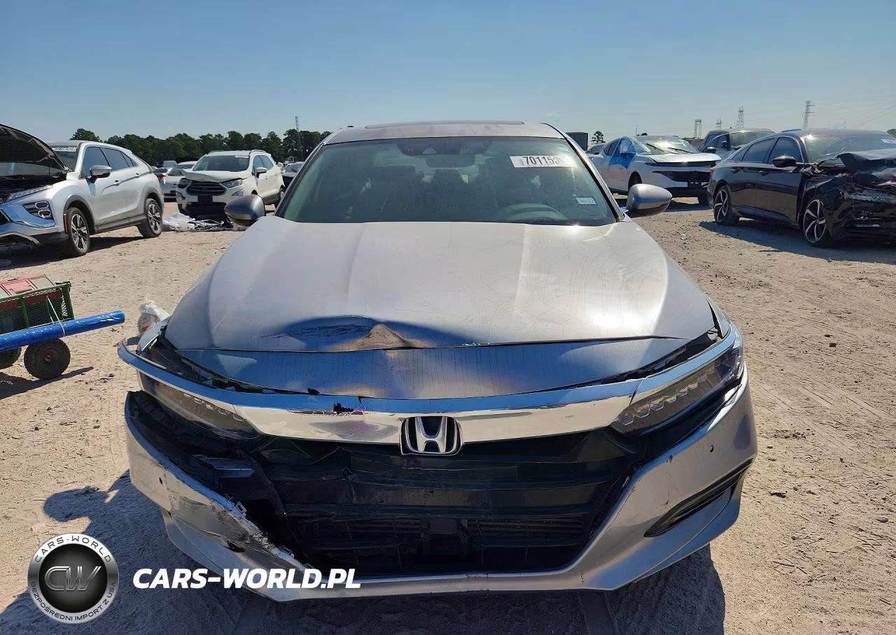 2018 Honda Accord Touring VIN:1HGCV2F91JA036549 - 5