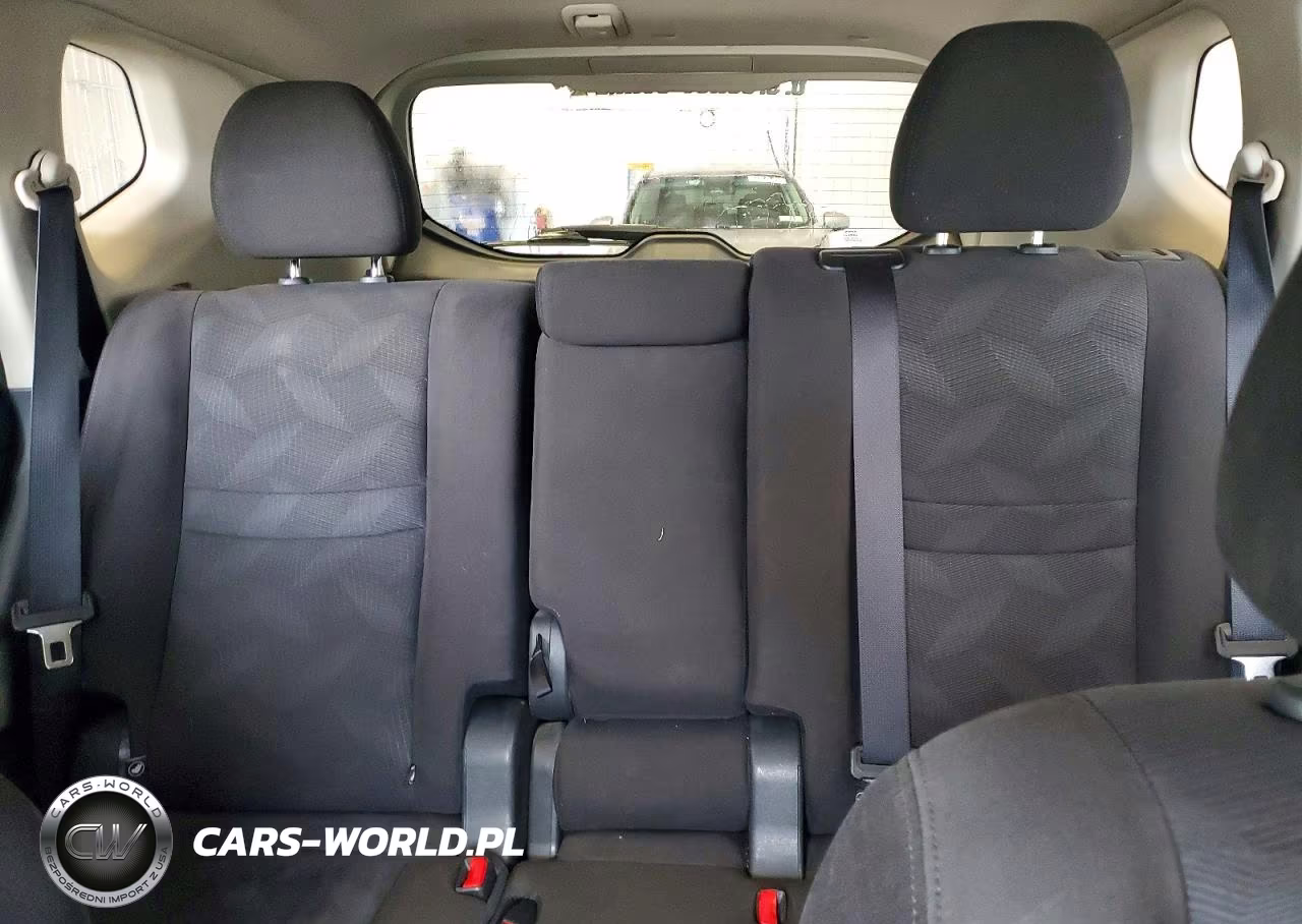 2015 Nissan Rogue S VIN:KNMAT2MV0FP558475 - 10