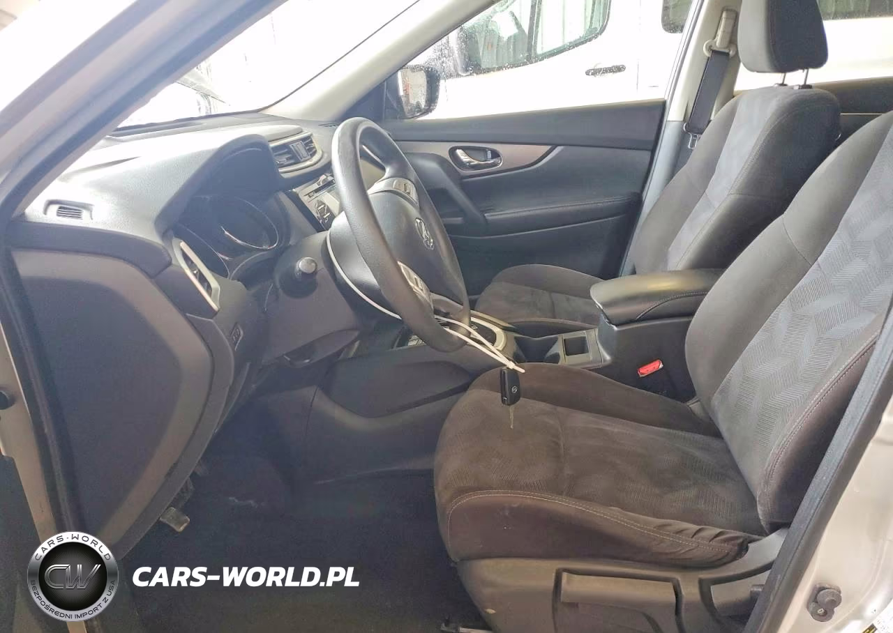 2015 Nissan Rogue S VIN:KNMAT2MV0FP558475 - 7