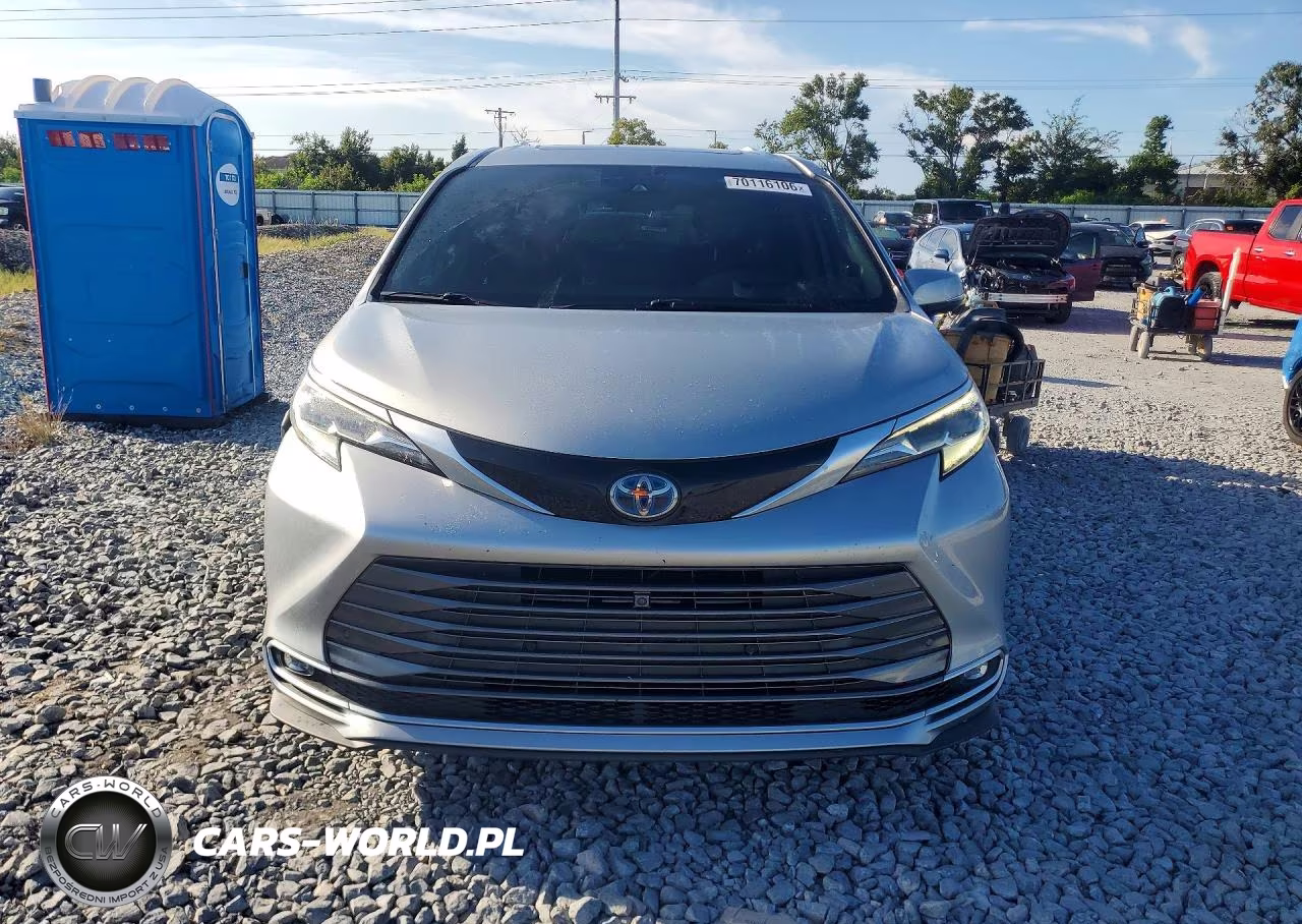 2021 Toyota Sienna Platinum 7-Passenger VIN:5TDESKFC7MS007642 - 5