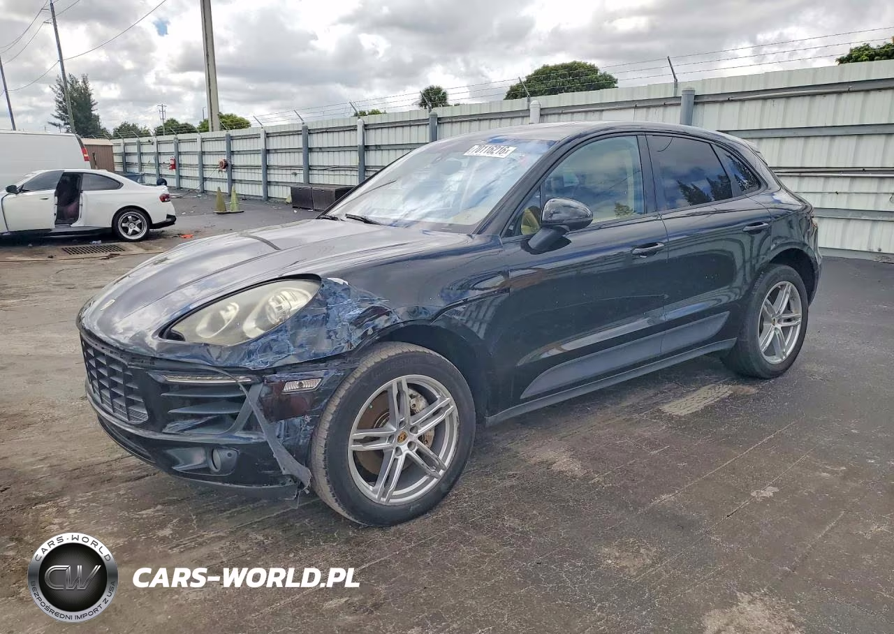 2015 Porsche Macan S