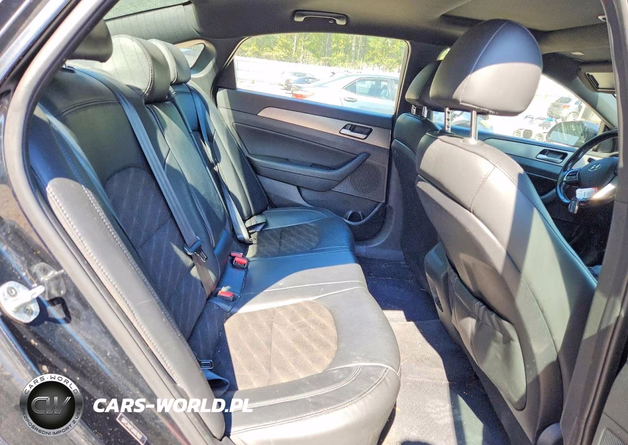 2018 Hyundai Sonata Sport VIN:5NPE34AF1JH667607 - 10