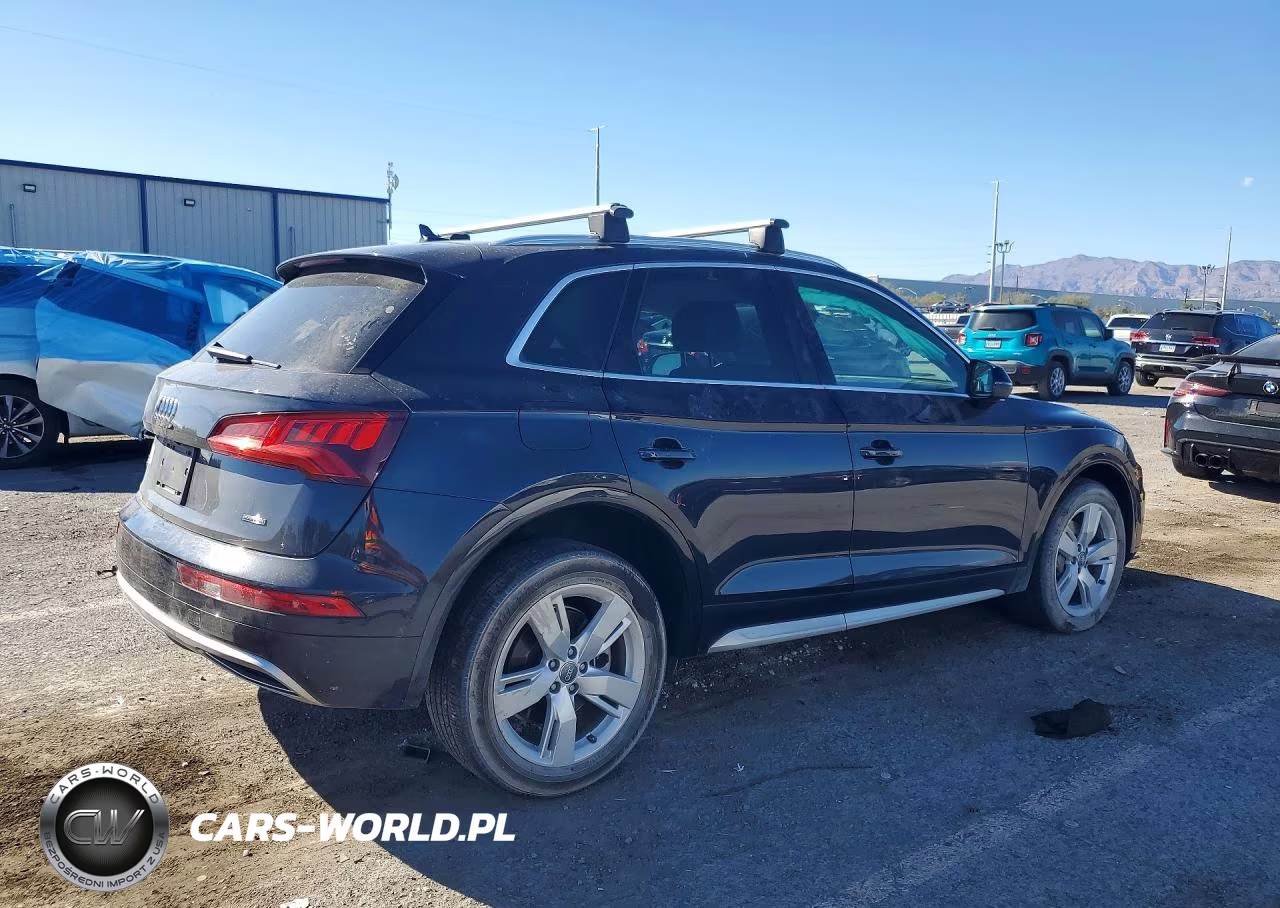 2019 Audi Q5 Premium VIN:WA1ANAFY2K2103818 - 3
