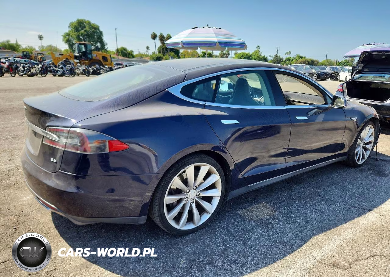 2013 Tesla Model S VIN:5YJSA1DN0DFP12274 - 3
