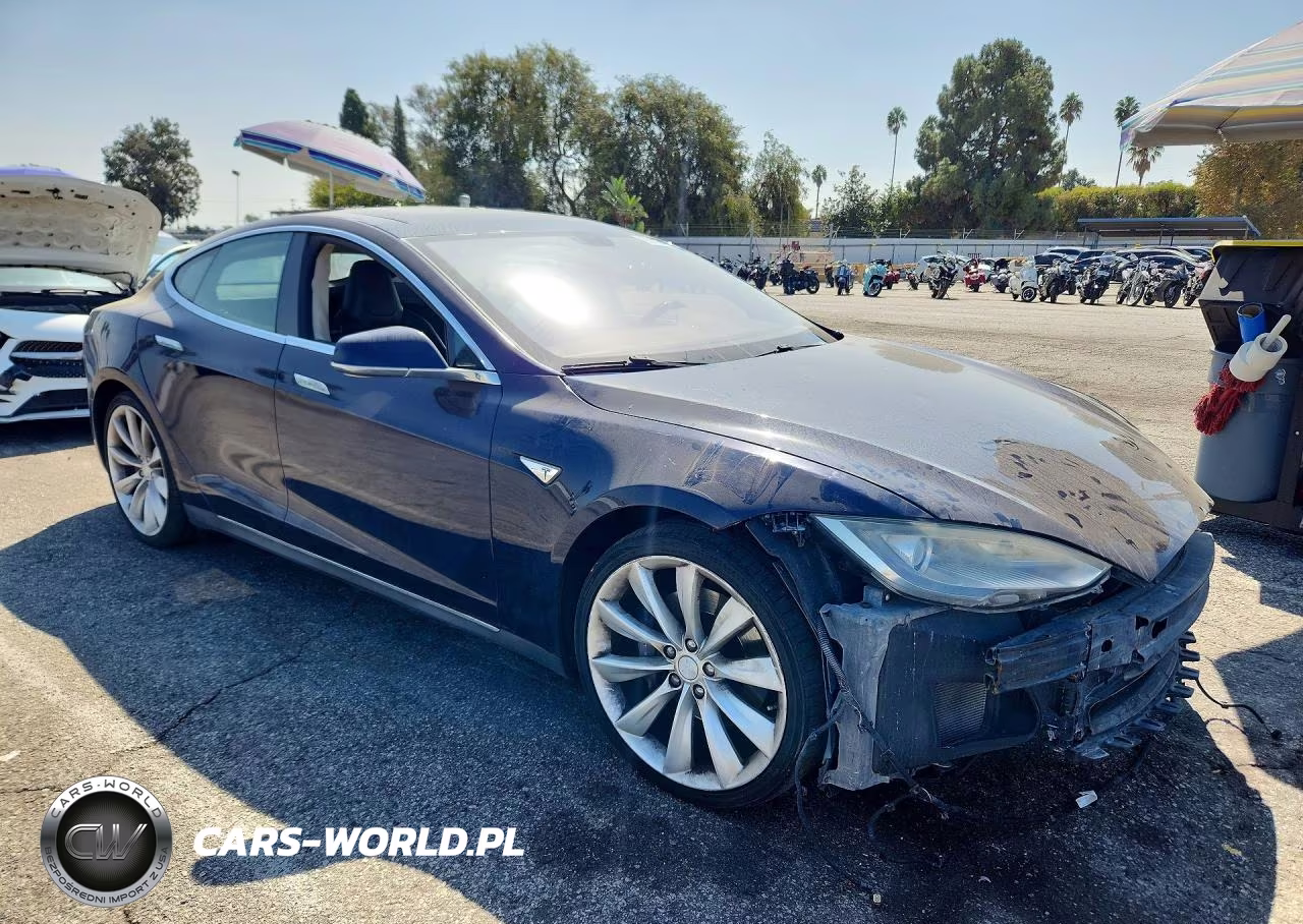 2013 Tesla Model S VIN:5YJSA1DN0DFP12274 - 4