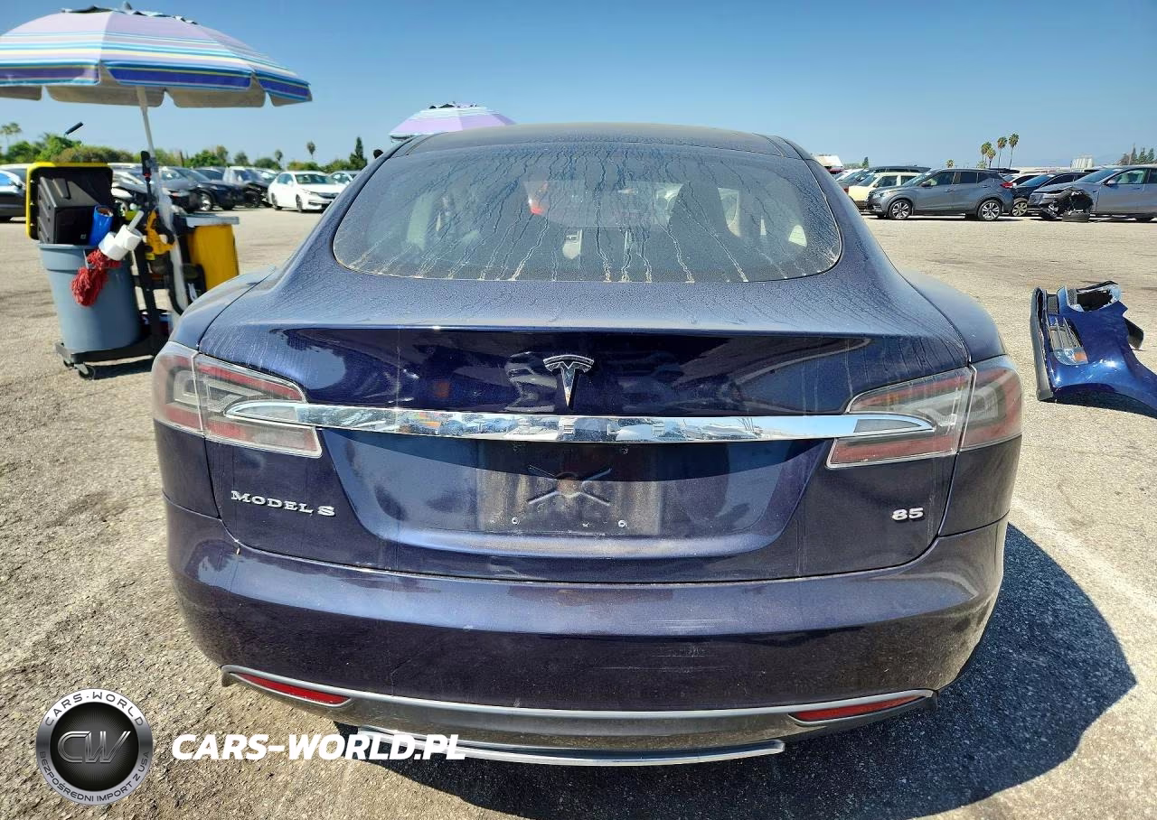 2013 Tesla Model S VIN:5YJSA1DN0DFP12274 - 6