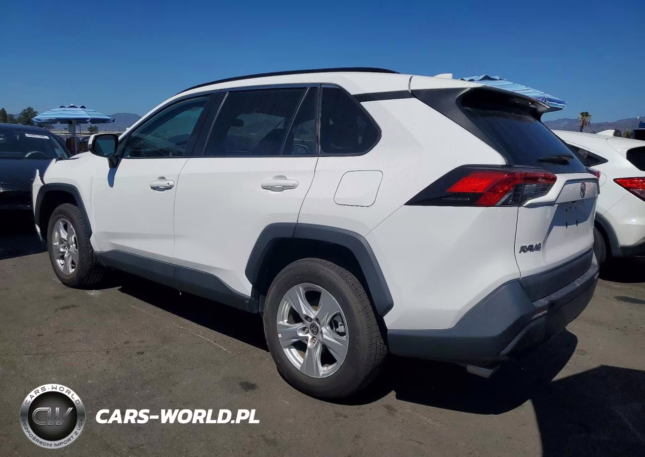 2021 Toyota Rav4 Xle VIN:2T3W1RFV1MC109505 - 2