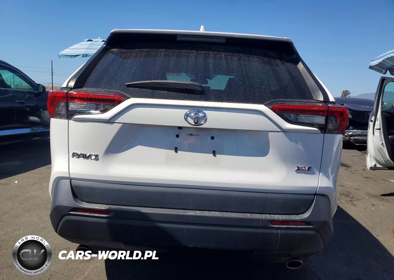 2021 Toyota Rav4 Xle VIN:2T3W1RFV1MC109505 - 6