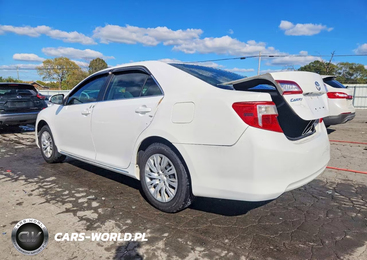 2014 Toyota Camry Le VIN:4T4BF1FK5ER424135 - 2