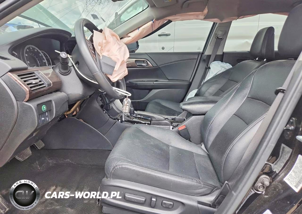 2017 Honda Accord Touring VIN:1HGCR3F91HA005015 - 7